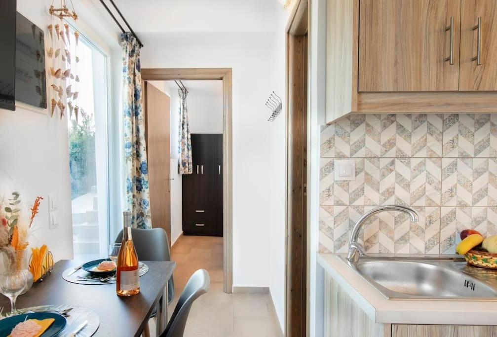 Sunset View Apt In South Crete Achlia Ngoại thất bức ảnh